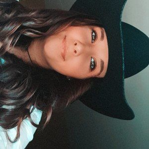 Meet your Posher, Kaylee